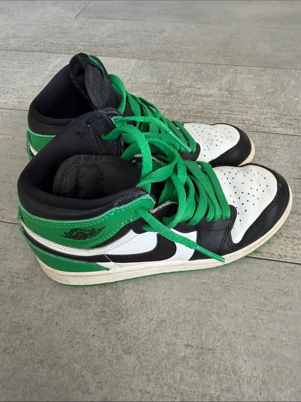 Nike Air Jordan 1 Mid Lucky Green GS Youth Size 3Y